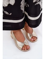 Kožené elegantní dámské sandály model 21691879 zlaté - CheBello