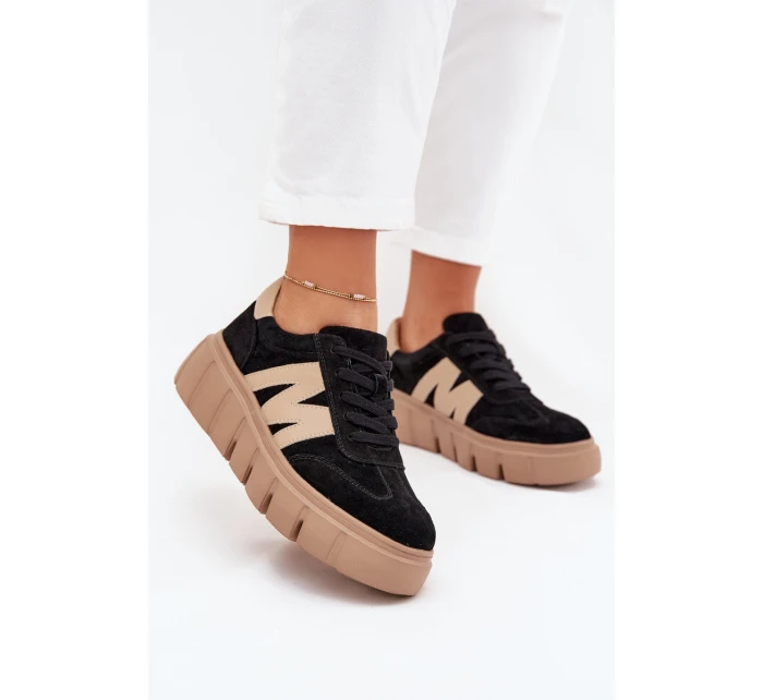 Dámské semišové sneakersy na platformě model 21704987 černé - VINCEZA Dámské semišové sneakersy na platformě model 21704987 černé - VINCEZA