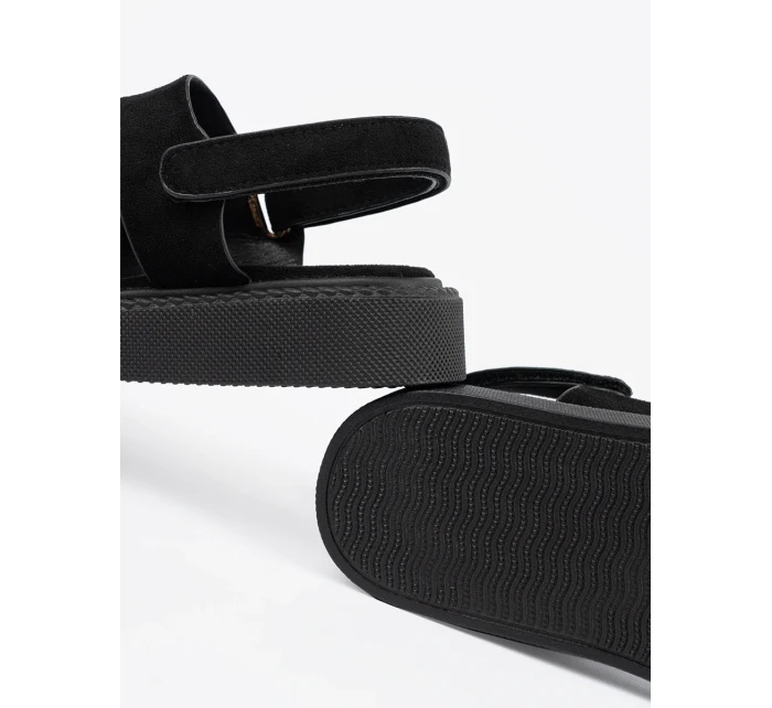 Krásné dámské černé  sandály platforma