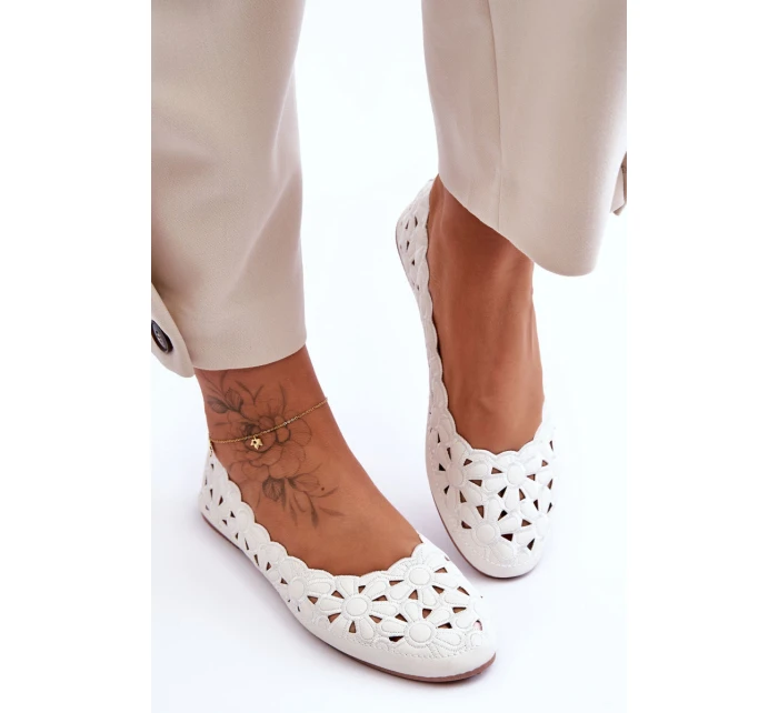 Dámské Lesklé Baleríny Bílé model 21625332 - EVENTO