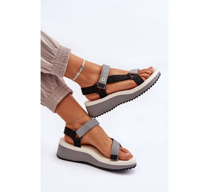 Dámské sandály na platformě a Big Star šedé model 21652812 - Big Star Shoes Dámské sandály na platformě a Big Star šedé model 21652812 - Big Star Shoes