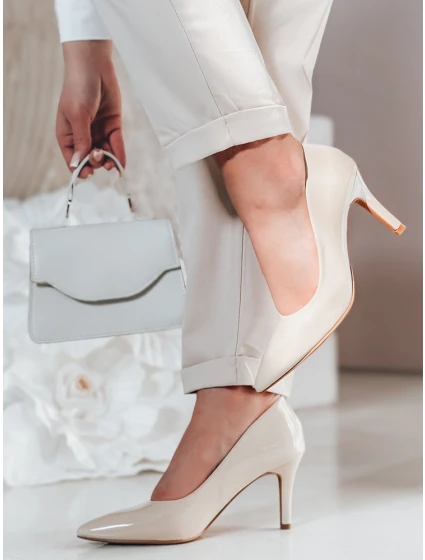 Dámské boty na podpatku béžové model 21984557 - Dstreet