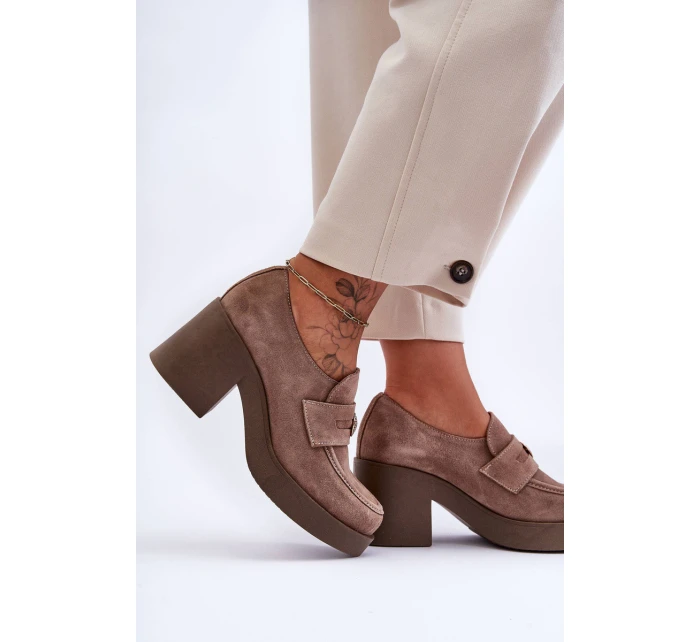 Dámské Zamszové Polobotky Na Sloupku Bežové model 21630084 - Boto