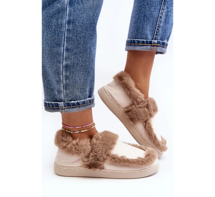 Dámské pantofle s kožešinou béžové model 21641327 - Boto Dámské pantofle s kožešinou béžové model 21641327 - Boto