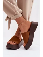 Dámské pantofle na platformě Camel Liorisse Dámské pantofle na platformě Camel Liorisse