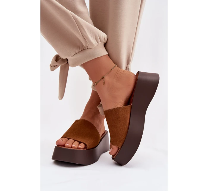 Dámské pantofle na platformě Camel Liorisse Dámské pantofle na platformě Camel Liorisse