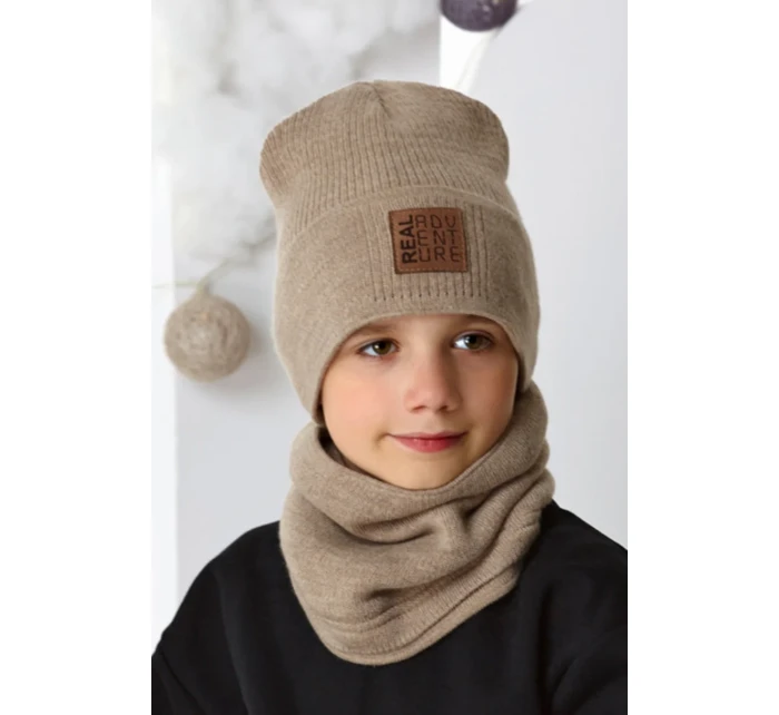 KLOBOUK+TRUBKA+PLÁŠŤ 46-544