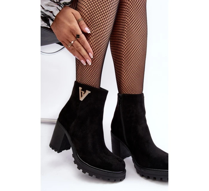 Dámské semišové boty na sloupku s ozdobou černé Strong Dámské semišové boty na sloupku s ozdobou černé Strong