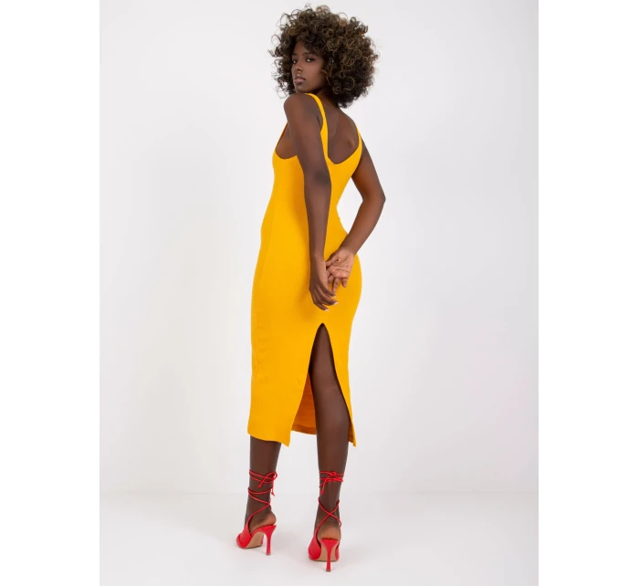 Šaty RV SK model 17049999 jasně oranžová - FPrice Šaty RV SK model 17049999 jasně oranžová - FPrice