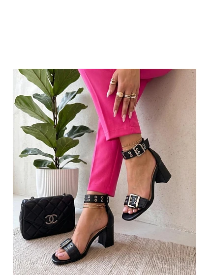 Sandály na podpatku  model 227268 Solea