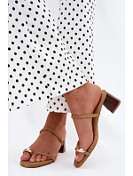 Klapky na podpatku model 228795 Step in style Klapky na podpatku model 228795 Step in style