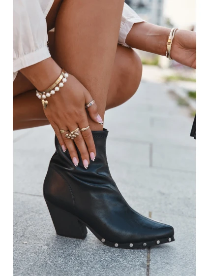 Dámské kožené boty na podpatku černé model 21709978 - Boto Dámské kožené boty na podpatku černé model 21709978 - Boto