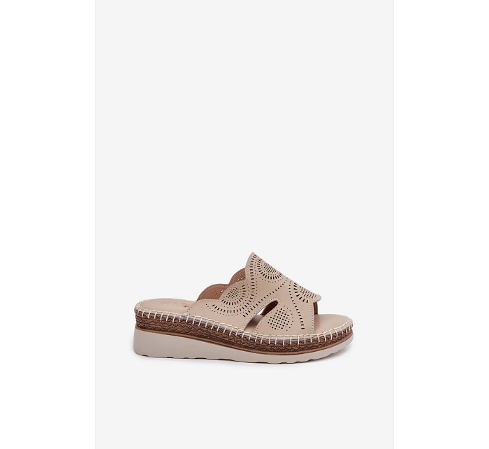 Kožené dámské sandály na platformě model 22101277 béžové - S.Barski Kožené dámské sandály na platformě model 22101277 béžové - S.Barski