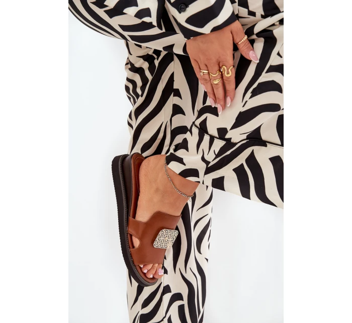 Dámské Pantofle Na Klínu Eko Kůže S Ozdobou Hnědé model 21686804 - Boto Dámské Pantofle Na Klínu Eko Kůže S Ozdobou Hnědé model 21686804 - Boto