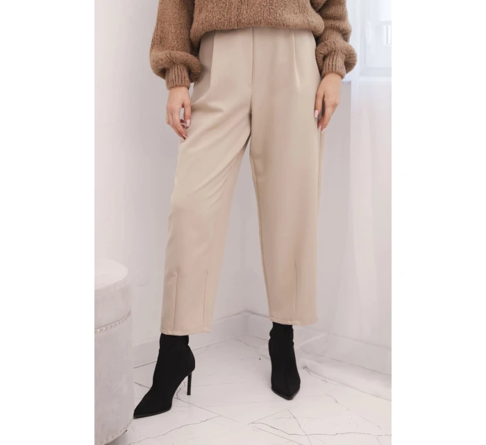 Dámské kalhoty s vysokým pasem a záhyby béžové Dámské kalhoty s vysokým pasem a záhyby béžové