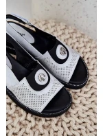 Dámské sandály na klínu – stříbrné Isnnoria