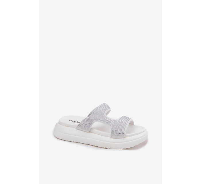 Zdobené Dámské Pantofle Na Platformě Bílé model 21699284 - Boto Zdobené Dámské Pantofle Na Platformě Bílé model 21699284 - Boto