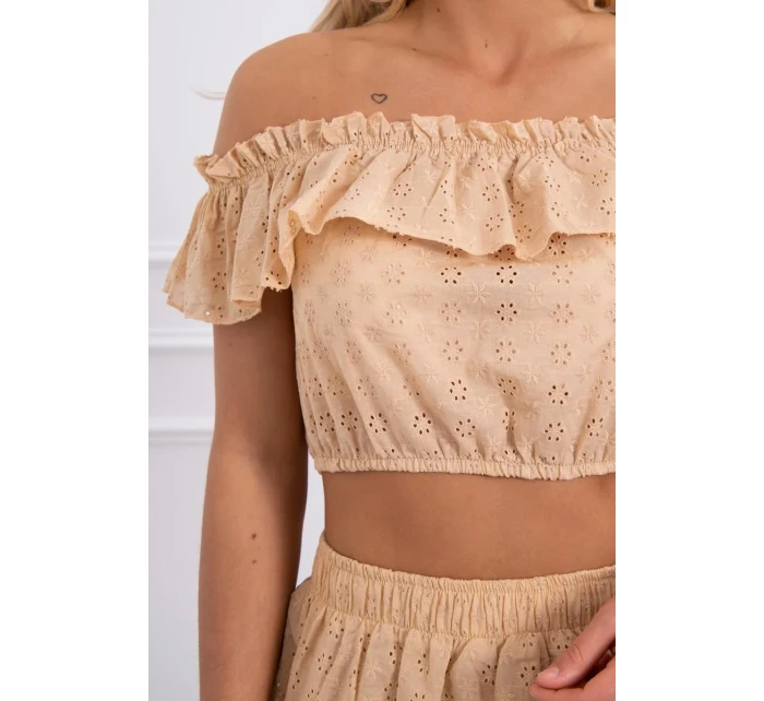 Vyšívaná souprava s puntíkovanou halenkou béžové barvy