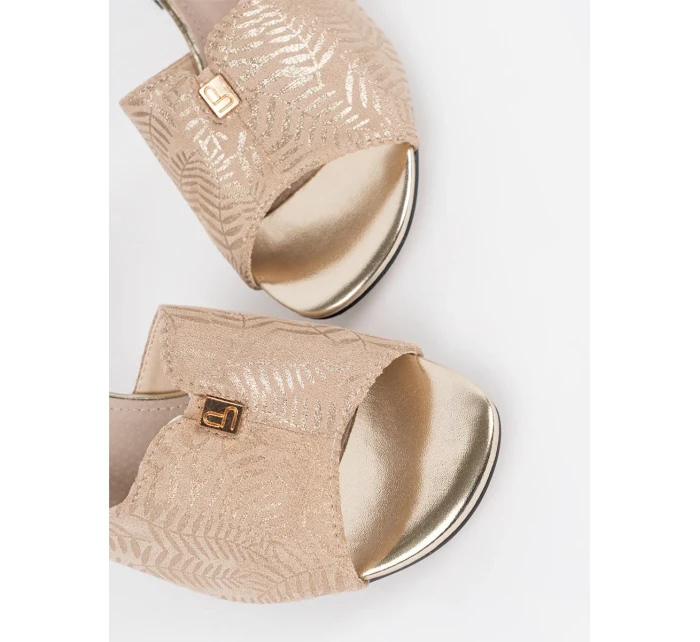 Módní hnědé dámské  sandály na širokém podpatku