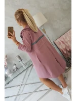 Pláštěnka s delšími zády tmavě růžová