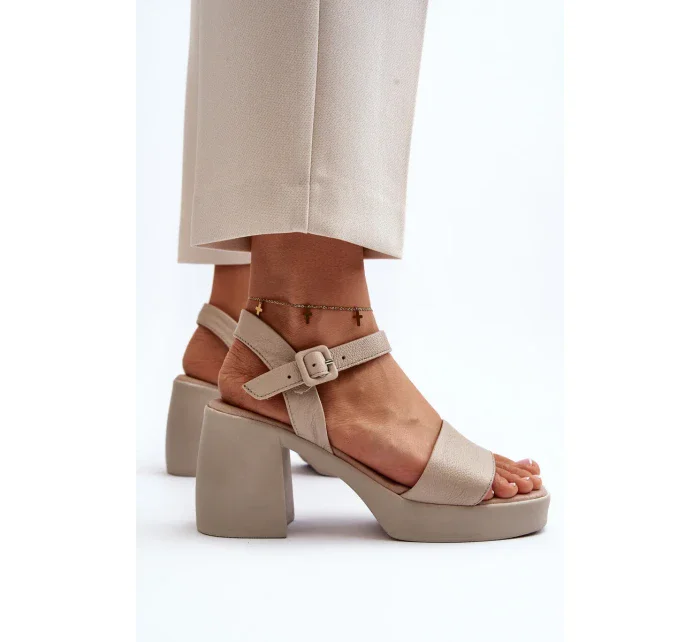 Zazoo Dámské kožené sandály na bloku, béžová Zazoo Dámské kožené sandály na bloku, béžová