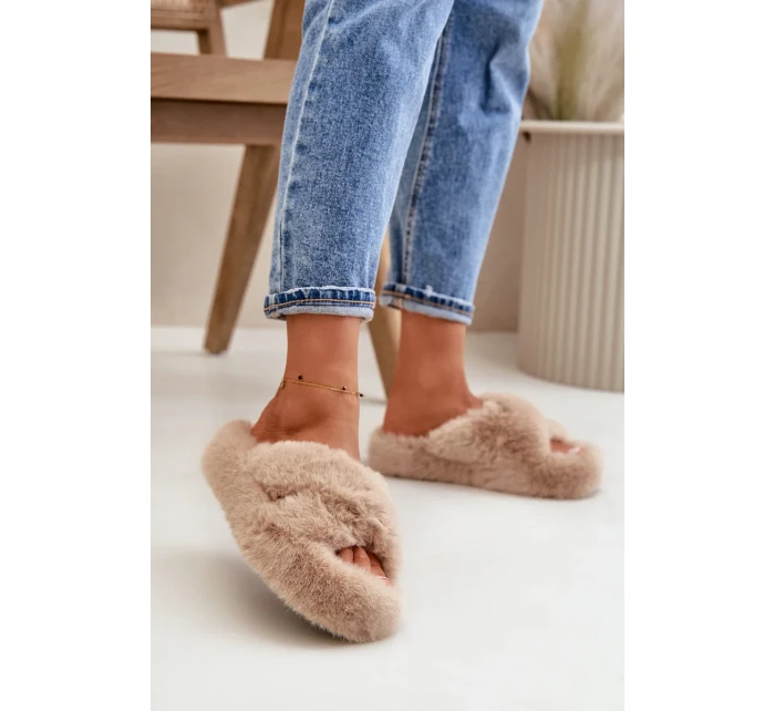 Futrzane Dámské Pantofle Na Silné Podešvi Béžové Lavitera Futrzane Dámské Pantofle Na Silné Podešvi Béžové Lavitera