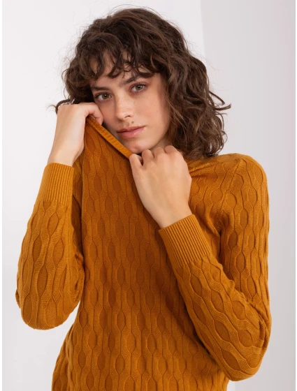 Sweter AT SW ciemny żółty model 19014840 - FPrice Sweter AT SW ciemny żółty model 19014840 - FPrice