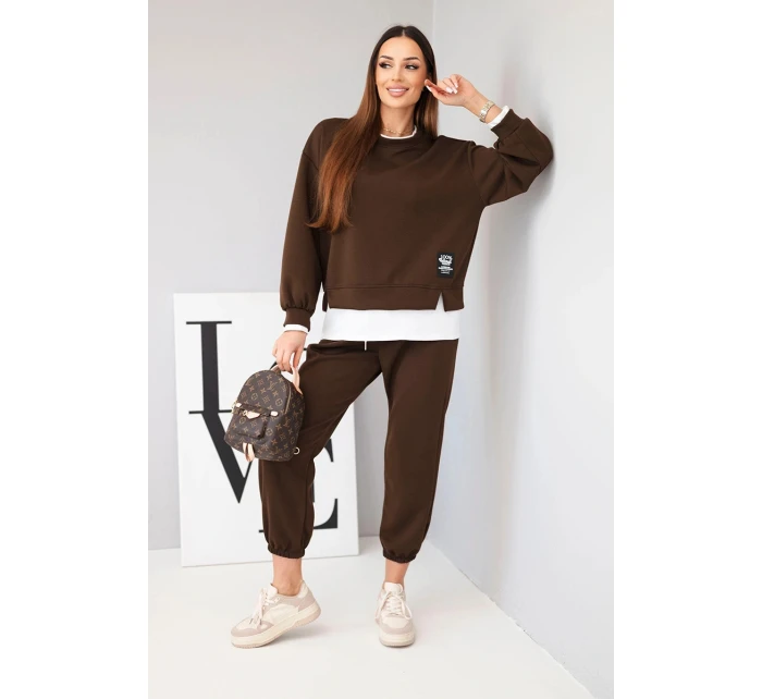 Dámský komplet s máslovou mikinou a volnými tepláky hnědý Dámský komplet s máslovou mikinou a volnými tepláky hnědý