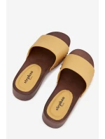 Dámské pantofle s žluté model 21918796 - Boto