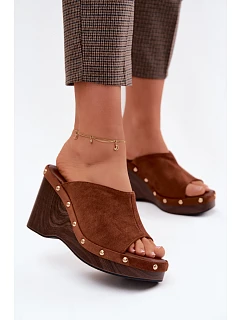 Dámské sandály na platformě z imitace semiše zlaté spony Camel Norvia