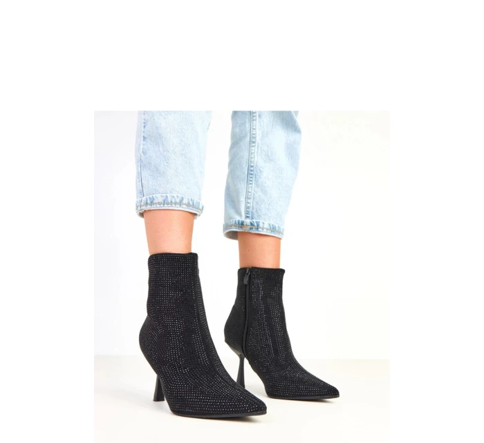 Boty na podpatku model 217896 Solea Boty na podpatku model 217896 Solea