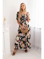 Viskózové šaty s volánkovým výstřihem model 20243124 černé - Kesi Viskózové šaty s volánkovým výstřihem model 20243124 černé - Kesi