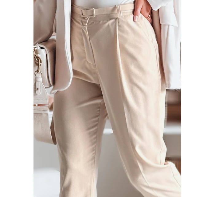 Ležérní dámské plisované kalhoty s páskem PLISSO beige FashionStreet UY2516 Ležérní dámské plisované kalhoty s páskem PLISSO beige FashionStreet UY2516