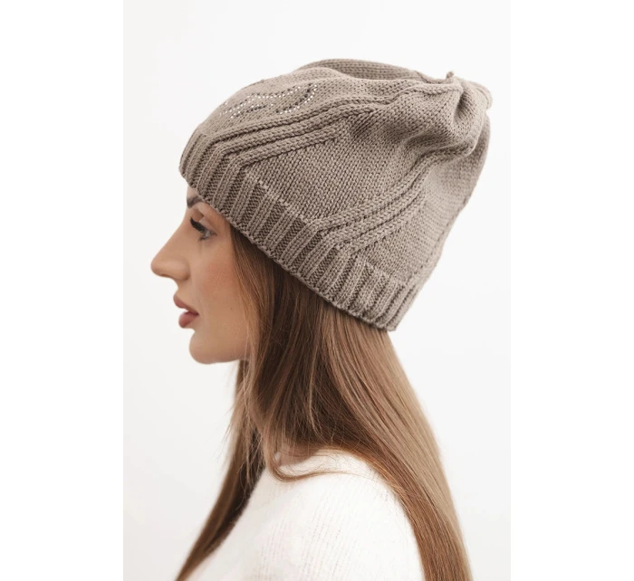 Dámská zimní čepice s vlnou a zdobením z kamínků K480 mocca Dámská zimní čepice s vlnou a zdobením z kamínků K480 mocca