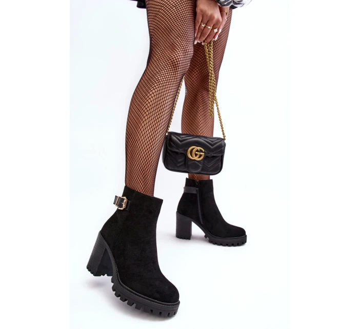 Dámské Zamszové Boty Na Sloupku s Ozdobou Černé Menoria