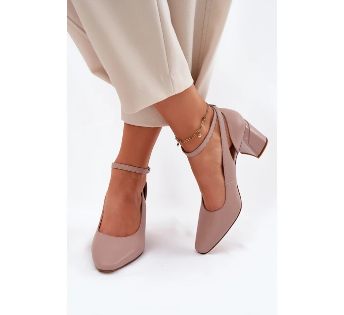 Kožené Lodičky Na Podpatku model 21694783 Béžové - Maciejka Kožené Lodičky Na Podpatku model 21694783 Béžové - Maciejka