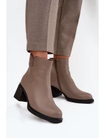 Kožené zateplené dámské kotníkové boty na klínu Vinceza 91159 tmavě béžové Kožené zateplené dámské kotníkové boty na klínu Vinceza 91159 tmavě béžové
