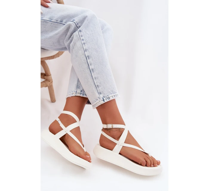 Dámské sandály na platformě bílé model 22038406 - Boto