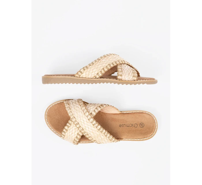 Zajímavé hnědé nazouváky dámské na plochém podpatku Zajímavé hnědé nazouváky dámské na plochém podpatku