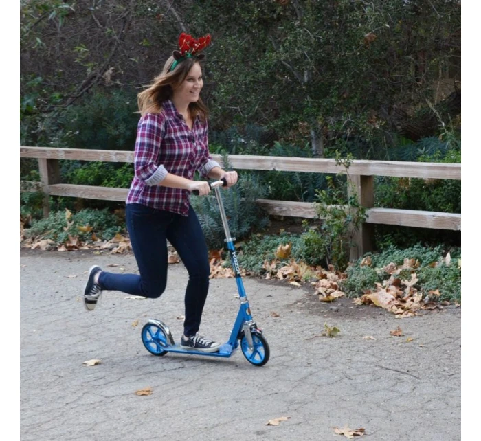 Koloběžka Lux model 20907620 - Razor Koloběžka Lux model 20907620 - Razor