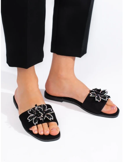 Praktické nazouváky černé dámské bez podpatku Praktické nazouváky černé dámské bez podpatku