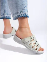 Trendy dámské  nazouváky šedo-stříbrné na plochém podpatku