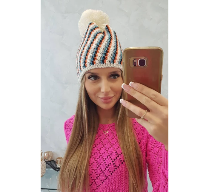 Dámská čepice s bambulí Hanna K328 ecru