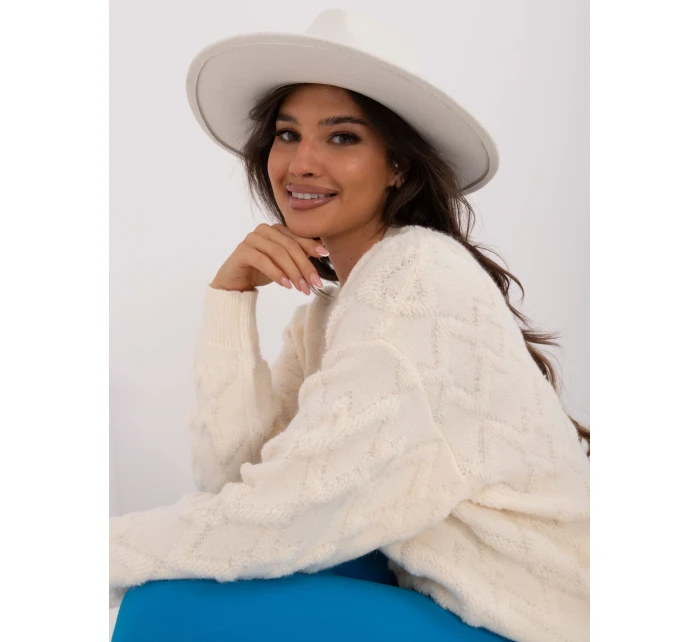 Sweter AT SW model 20459146 ecru - FPrice Sweter AT SW model 20459146 ecru - FPrice