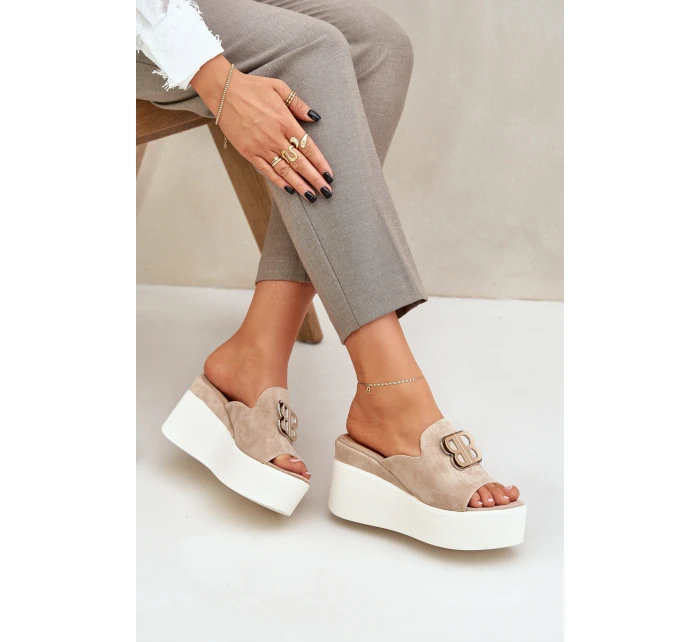 Sandály Na Platformě A Klínu S Ozdobou Béžové model 21682657 - Boto Sandály Na Platformě A Klínu S Ozdobou Béžové model 21682657 - Boto