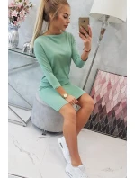 Klasické tmavě mátové šaty Klasické tmavě mátové šaty