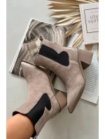 Dámské kožené semišové boty Artiker – béžové, zateplené, na podpatku Dámské kožené semišové boty Artiker – béžové, zateplené, na podpatku