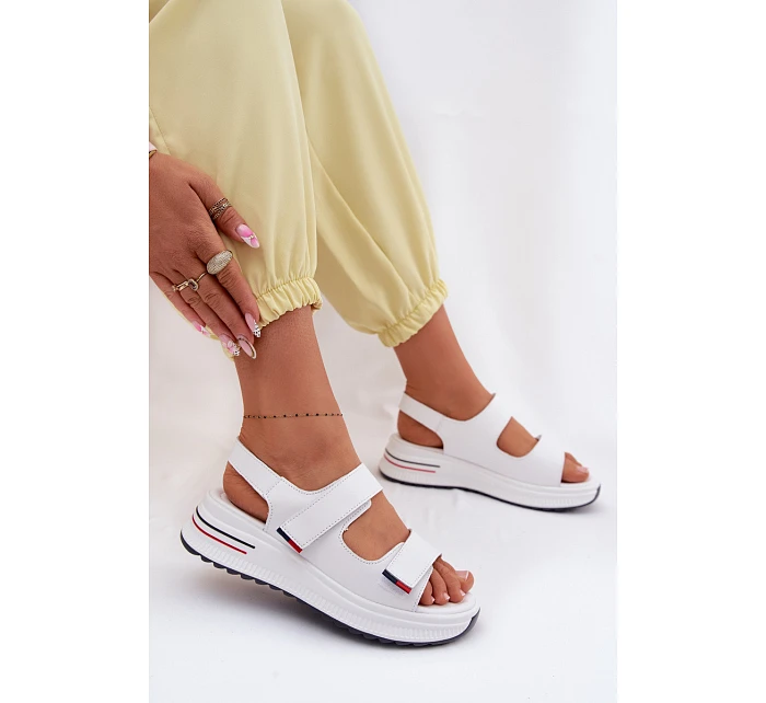 Kožené dámské sandály na platformě na suchý zip bílé Jemela Kožené dámské sandály na platformě na suchý zip bílé Jemela
