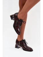 Kožené lakované dámské polobotky na podpatku s krystaly model 21712340 bordó - Artiker