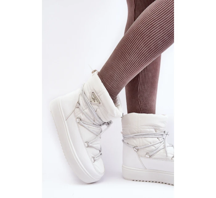 Dámské sněhule na platformě s vázáním bílé model 21641618 - Boto